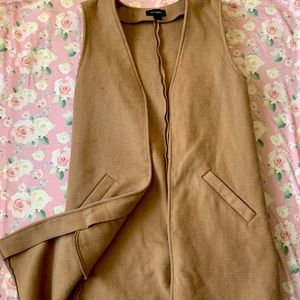 Sleeveless Camel Trench Coat